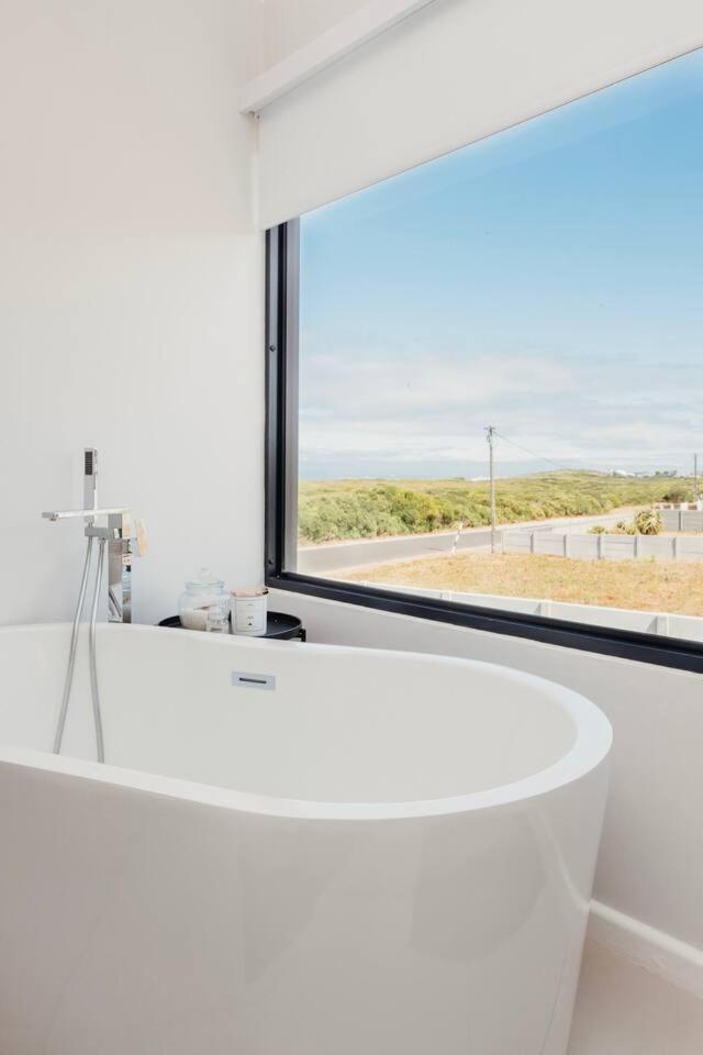 Ocean View 4-Bed Getaway On Pearly Beach Esterno foto